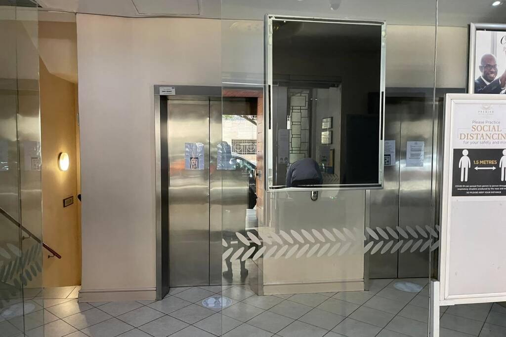 Cool & Easy Flat In The Heart Of Marshalltown Johannesburg Zewnętrze zdjęcie
